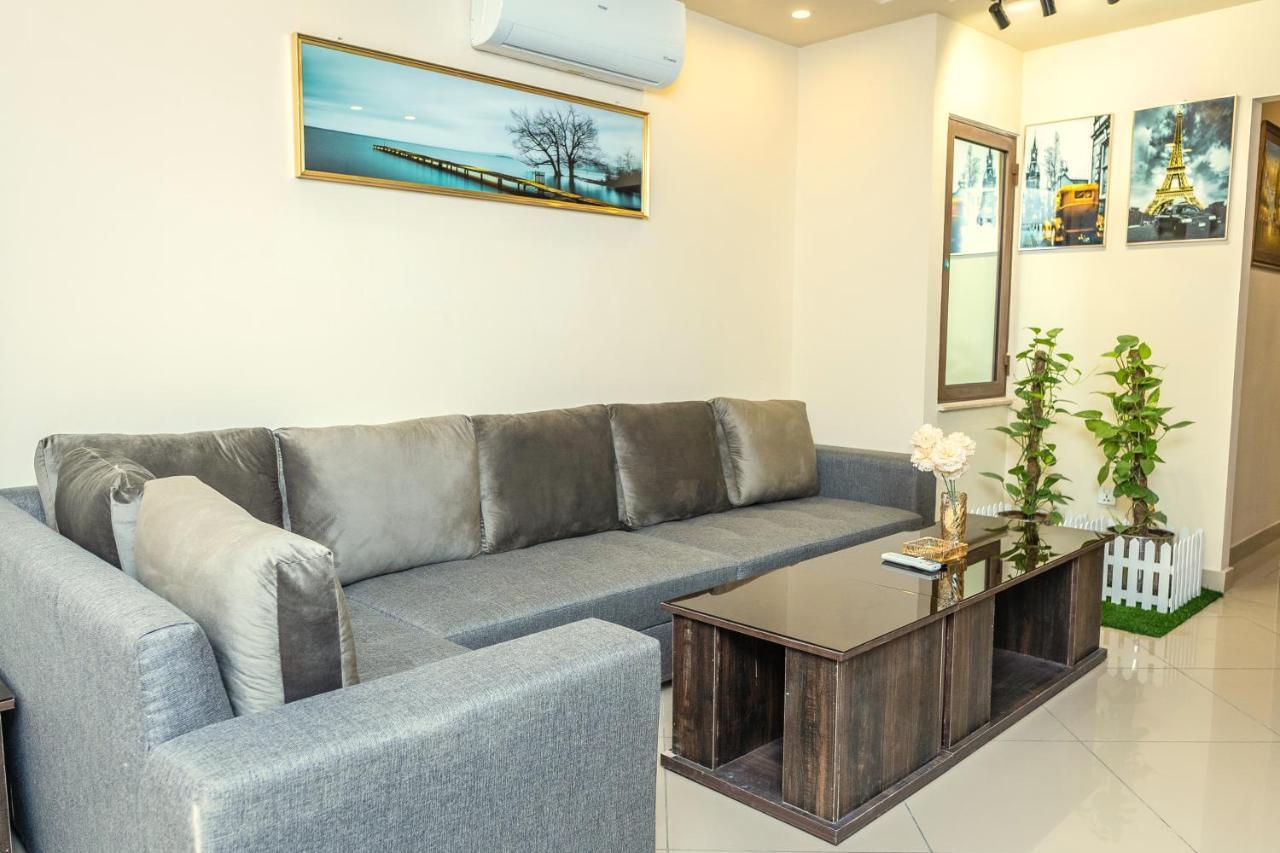 Two Bedroom Deluxe Apartment In Bahria Town Rawalpindi Zewnętrze zdjęcie